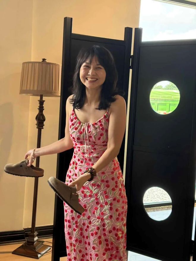 天顺平台注册：秋天这么穿好美啊！这些小细节真的很加分