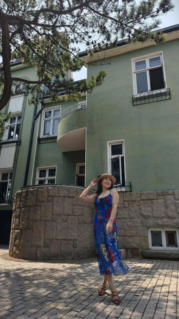 天顺平台注册：秋天这么穿好美啊！这些小细节真的很加分