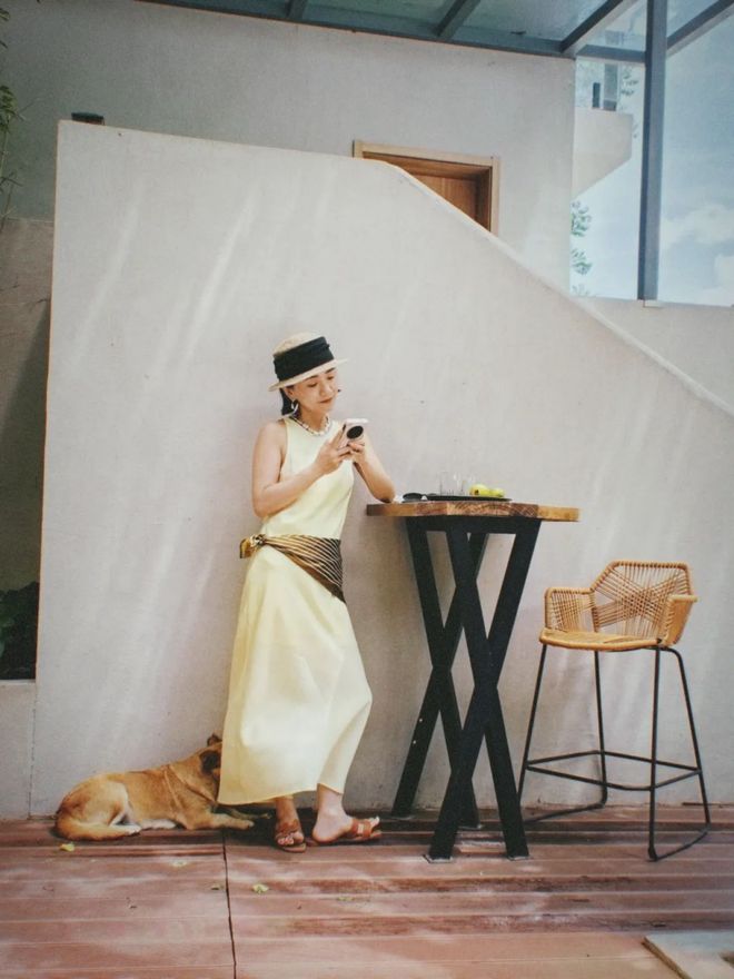 天顺平台注册：秋天这么穿好美啊！这些小细节真的很加分