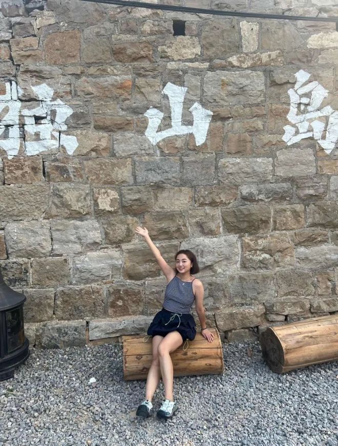 天顺平台注册：秋天这么穿好美啊！这些小细节真的很加分