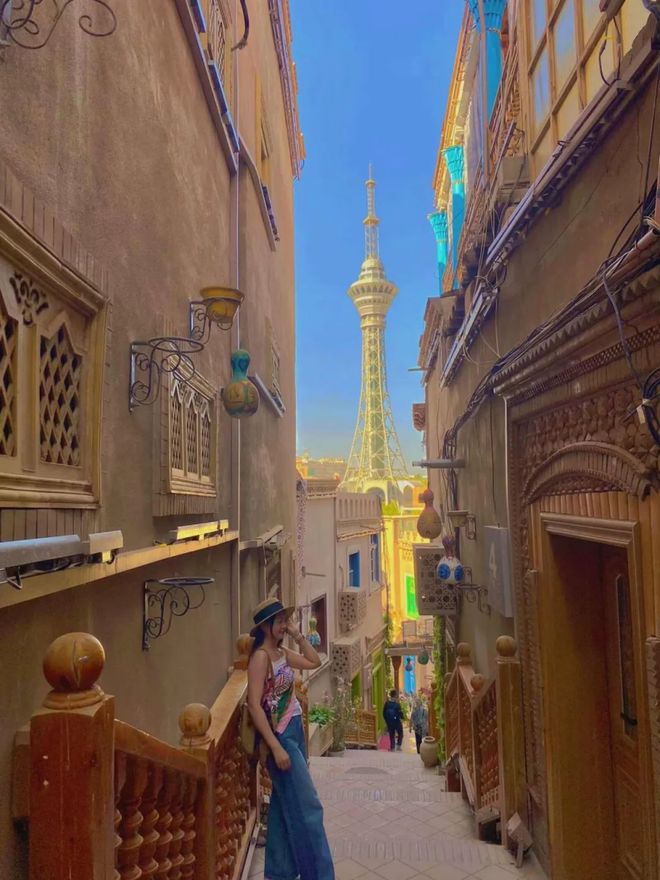 天顺平台注册：秋天这么穿好美啊！这些小细节真的很加分