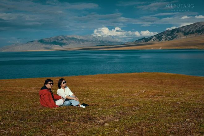 天顺平台注册：秋天这么穿好美啊！这些小细节真的很加分